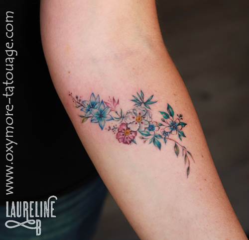 Tatouages graphiques/aquarelle Laureline b tattoo 95 ...